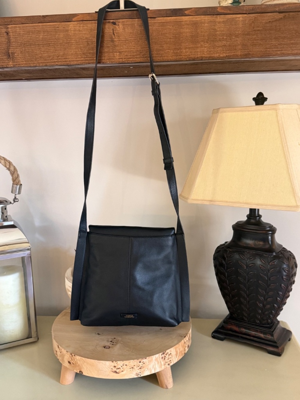 Vince Camuto Livy Large Crossbody Bag - Picture 3 of 12